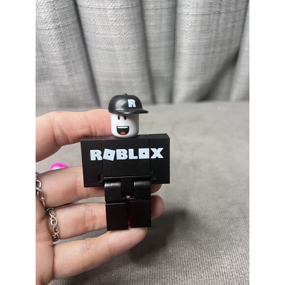 Roblox Series 2 Boy Girl Guest Action Figure White Head R Hat Cap Toy Lot - Picture 7 of 9